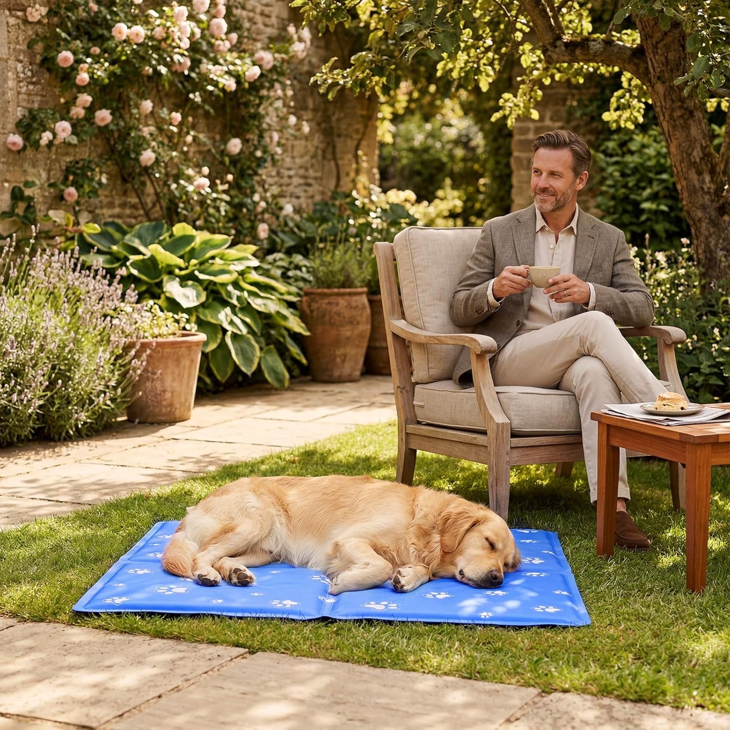Extra Large Dog Cooling Mat, 90 X 50Cm, Foldable, Scratch Resistant, XL Pet Cooling Mat for Dogs